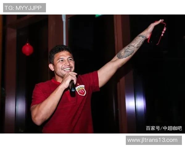 足球球星龙年祝福：激情绿茵再创辉煌 与全球球迷共庆新春